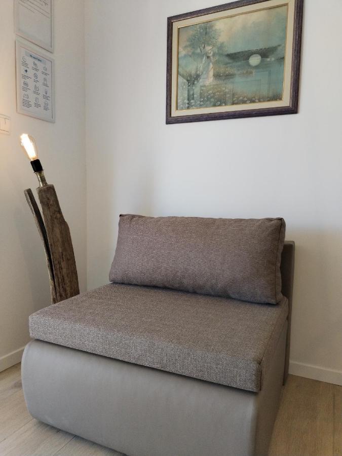 Apartments Hrestak โปเรช ภายนอก รูปภาพ